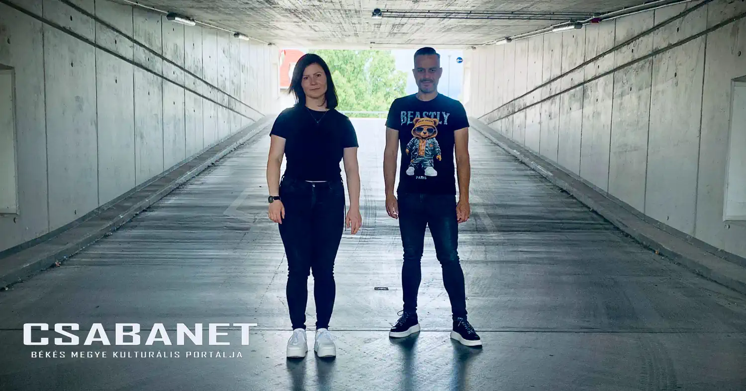 Évindító "MOSOLYTERÁPIA" a Supamono együttessel