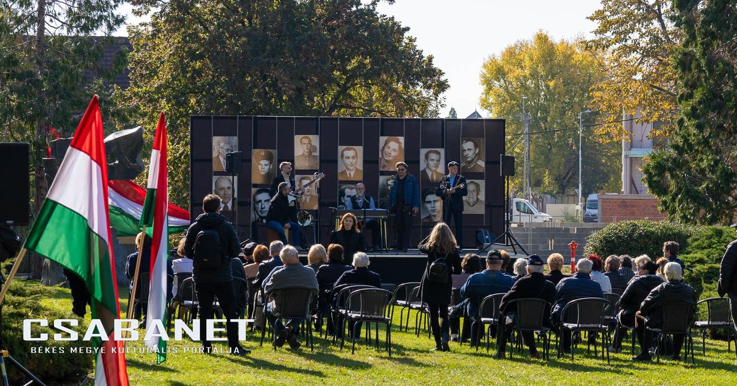 Október 23-án is megtaláltuk a kultúrprogramot – Ferenczi  Október 23-án is megtaláltuk a kultúrprogramot – Ferenczi