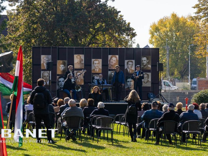 Október 23-án is megtaláltuk a kultúrprogramot – Ferenczi  Október 23-án is megtaláltuk a kultúrprogramot – Ferenczi