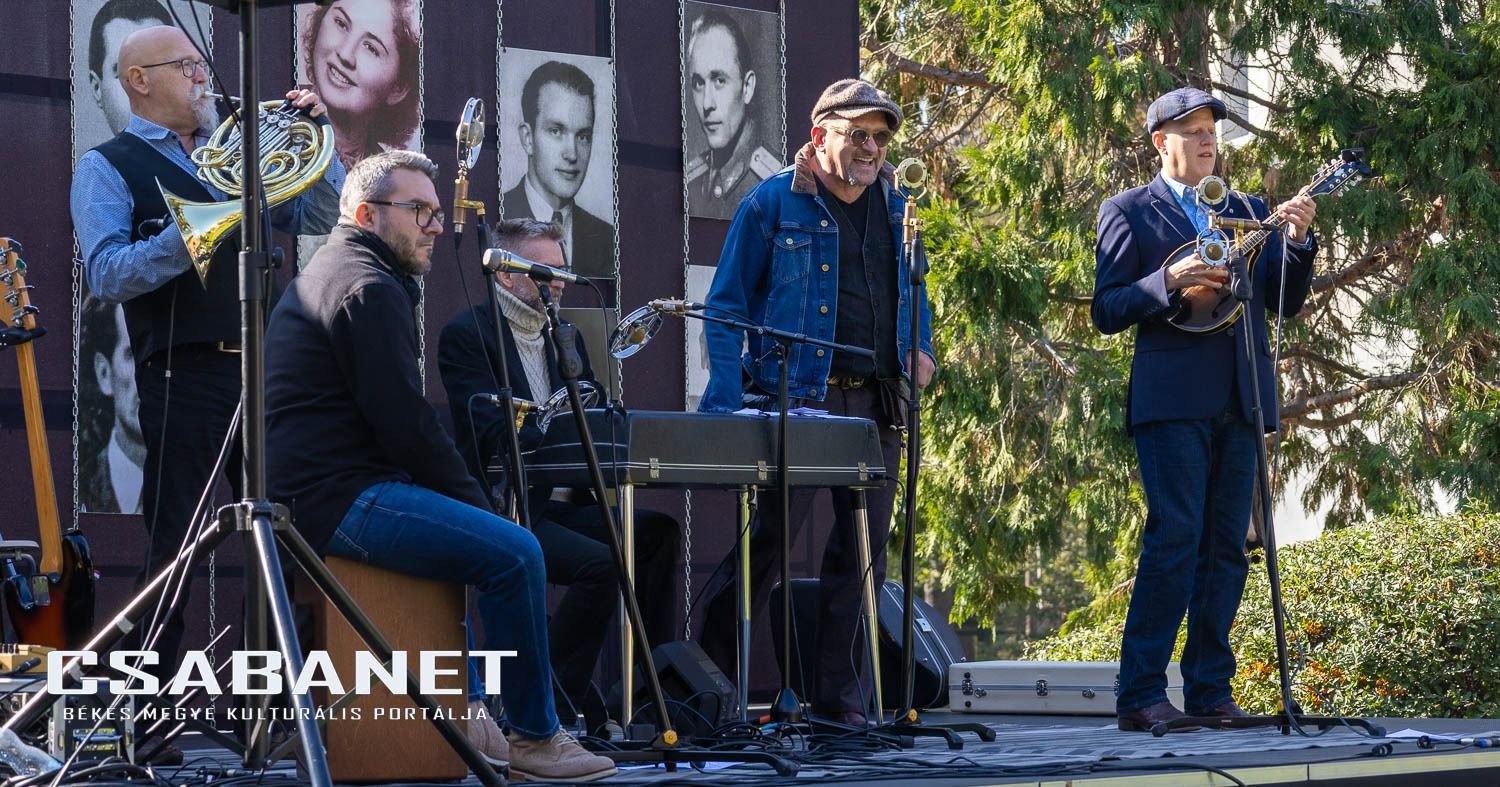 Október 23-án is megtaláltuk a kultúrprogramot – Ferenczi  Október 23-án is megtaláltuk a kultúrprogramot – Ferenczi