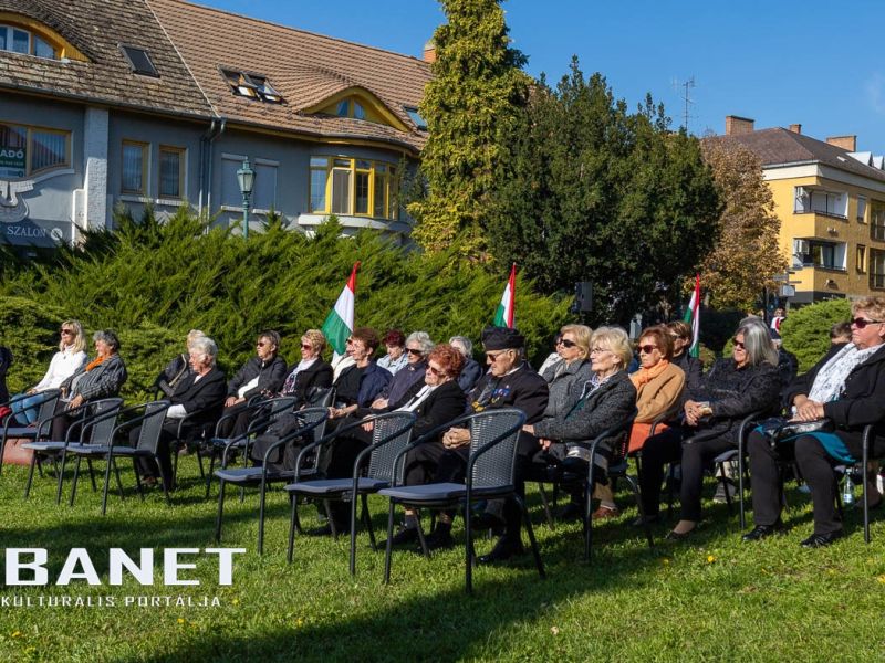 Október 23-án is megtaláltuk a kultúrprogramot – Ferenczi  Október 23-án is megtaláltuk a kultúrprogramot – Ferenczi