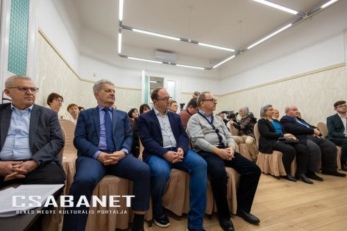Čabiansky kalendár 2025 bemutató Békéscsabán Čabiansky kalendár 2025 bemutató Békéscsabán