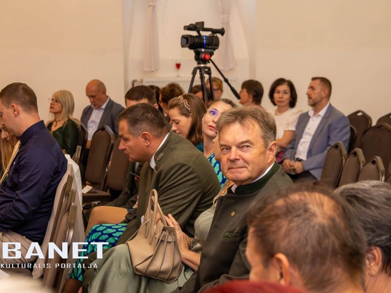 Egy estély a kastélyban - könyvbemutató, Szabadkígyós Egy estély a kastélyban - könyvbemutató, Szabadkígyós