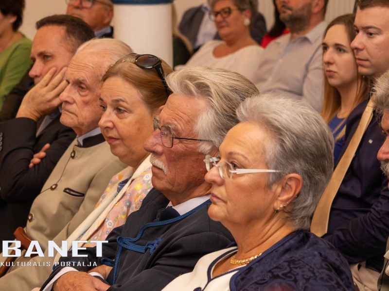 Egy estély a kastélyban - könyvbemutató, Szabadkígyós Egy estély a kastélyban - könyvbemutató, Szabadkígyós