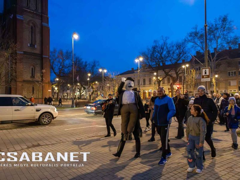 Farsangi felvonulás, télűző mulatság és Balkán táncház  Farsangi felvonulás, télűző mulatság és Balkán táncház