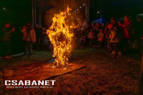 Farsangi felvonulás, télűző mulatság és Balkán táncház Farsangi felvonulás, télűző mulatság és Balkán táncház