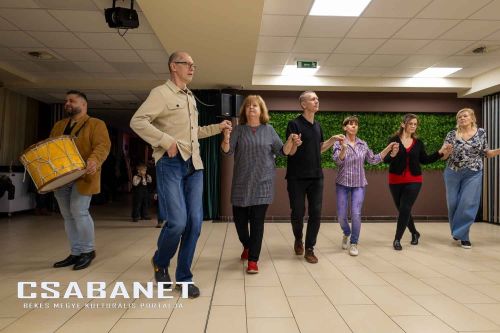 Farsangi felvonulás, télűző mulatság és Balkán táncház Farsangi felvonulás, télűző mulatság és Balkán táncház