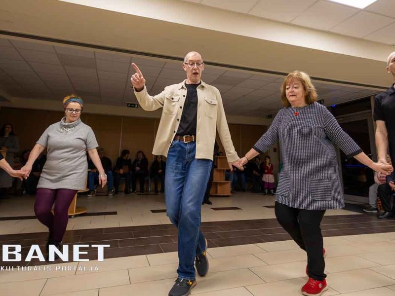 Farsangi felvonulás, télűző mulatság és Balkán táncház  Farsangi felvonulás, télűző mulatság és Balkán táncház