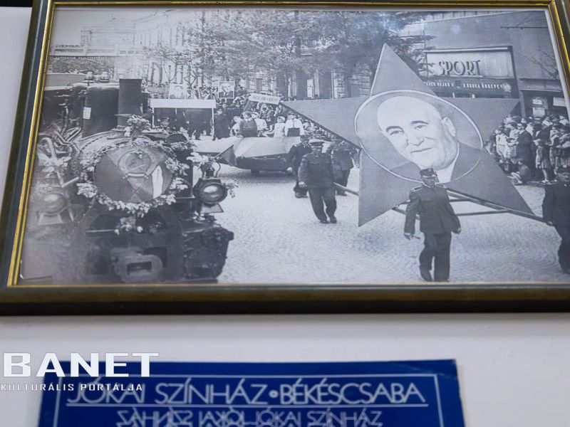 Kis szerencsével lehettem volna a Színházbarangolás kétezre Kis szerencsével lehettem volna a Színházbarangolás kétezre