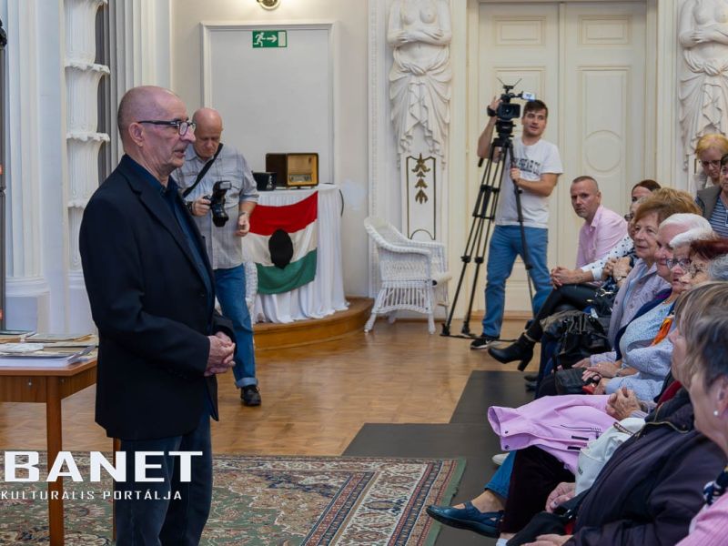 Kis szerencsével lehettem volna a Színházbarangolás kétezre Kis szerencsével lehettem volna a Színházbarangolás kétezre