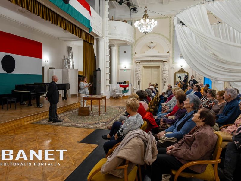 Kis szerencsével lehettem volna a Színházbarangolás kétezre Kis szerencsével lehettem volna a Színházbarangolás kétezre