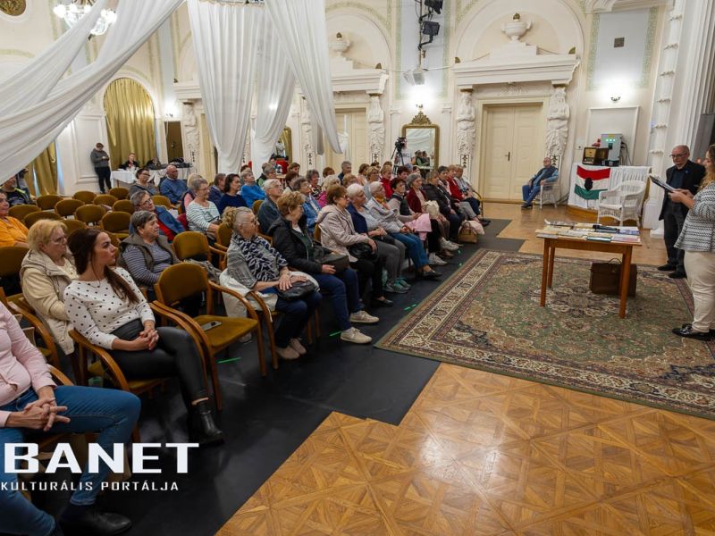 Kis szerencsével lehettem volna a Színházbarangolás kétezre Kis szerencsével lehettem volna a Színházbarangolás kétezre