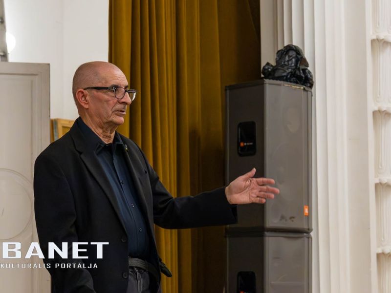 Kis szerencsével lehettem volna a Színházbarangolás kétezre Kis szerencsével lehettem volna a Színházbarangolás kétezre