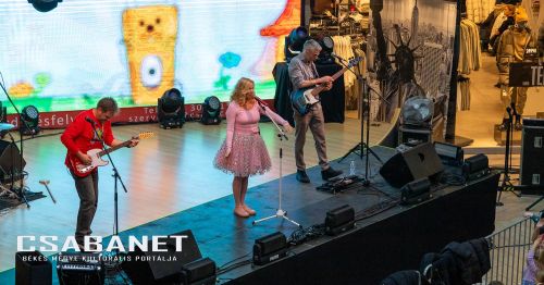 Megkezdődött a 23. szülinapi buli a Csaba Centerben Megkezdődött a 23. szülinapi buli a Csaba Centerben