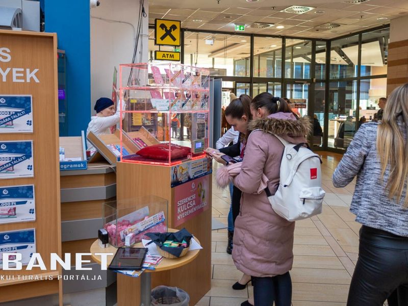 Megkezdődött a 23. szülinapi buli a Csaba Centerben Megkezdődött a 23. szülinapi buli a Csaba Centerben