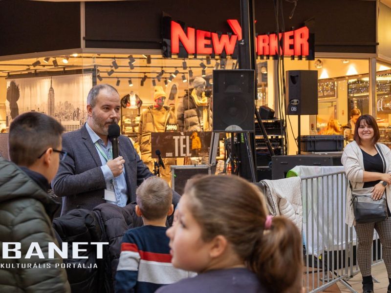 Megkezdődött a 23. szülinapi buli a Csaba Centerben Megkezdődött a 23. szülinapi buli a Csaba Centerben