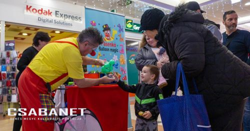 Megkezdődött a 23. szülinapi buli a Csaba Centerben Megkezdődött a 23. szülinapi buli a Csaba Centerben