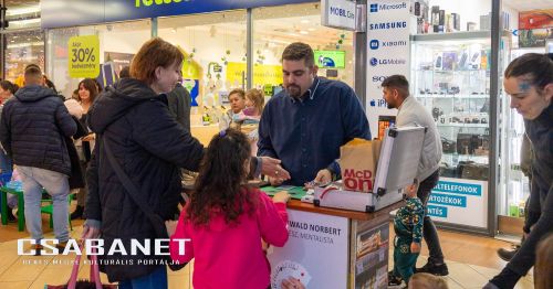 Megkezdődött a 23. szülinapi buli a Csaba Centerben Megkezdődött a 23. szülinapi buli a Csaba Centerben