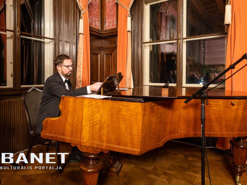 Újévi koncert a Wenckheim-kastélyban Szabadkígyóson, 2025.  Újévi koncert a Wenckheim-kastélyban Szabadkígyóson, 2025.