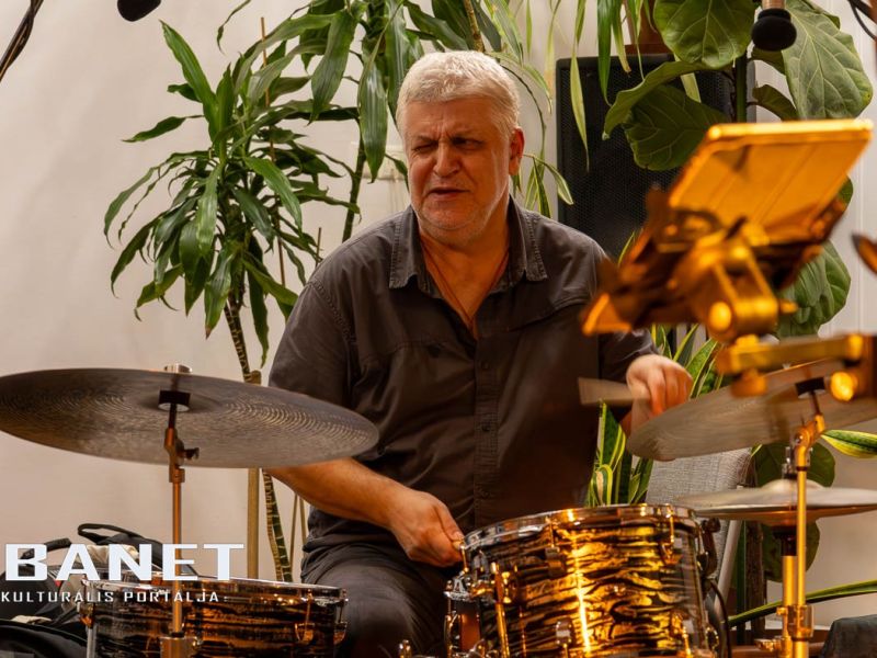 viraglanyok ejszakaja viraglanyok ejszakaja