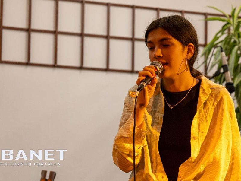 viraglanyok ejszakaja viraglanyok ejszakaja