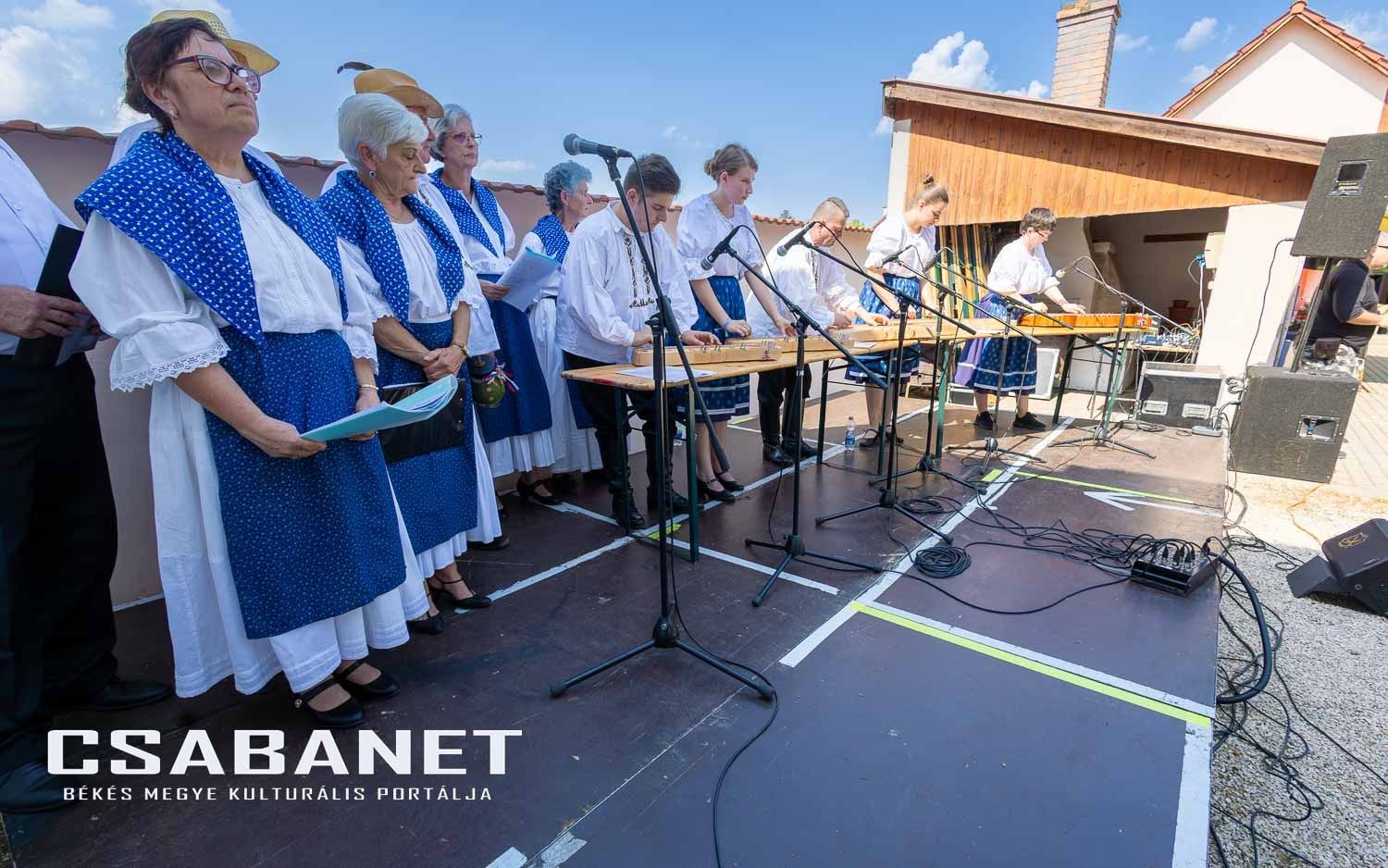X. JamiNap a Jaminai Közösségi Ház udvarán X. JamiNap a Jaminai Közösségi Ház udvarán